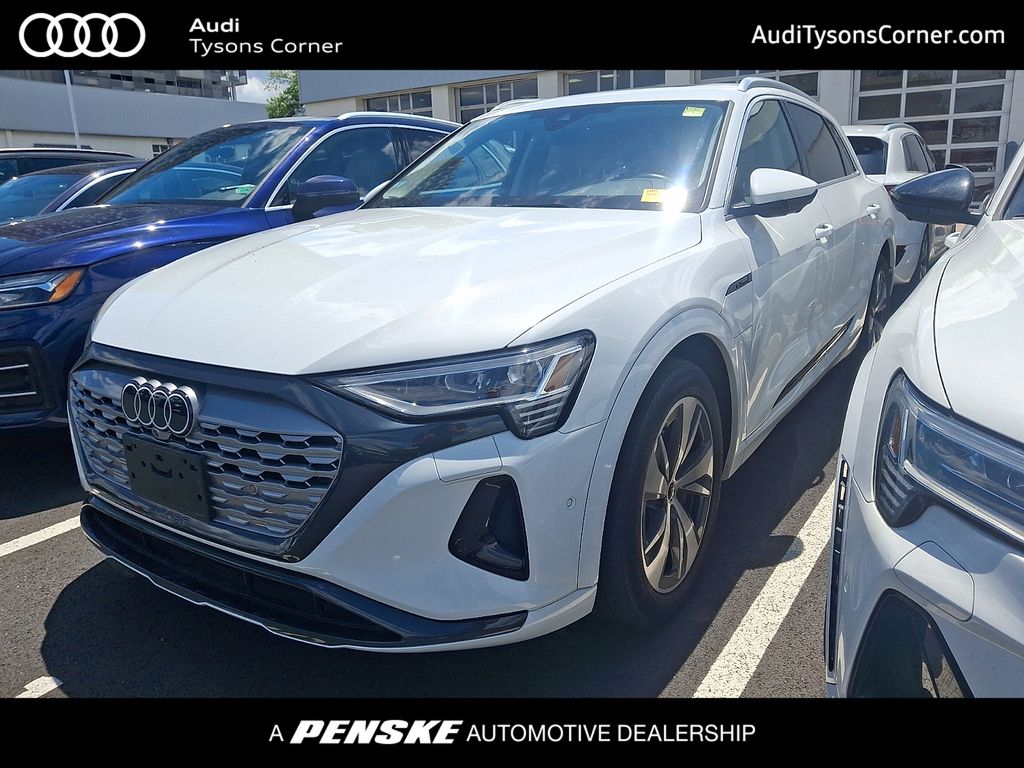 2024 Audi Q8 e-tron Premium Plus -
                  Vienna, VA