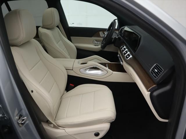 Thumbnail: 2026 Mercedes-Benz GLE - 22