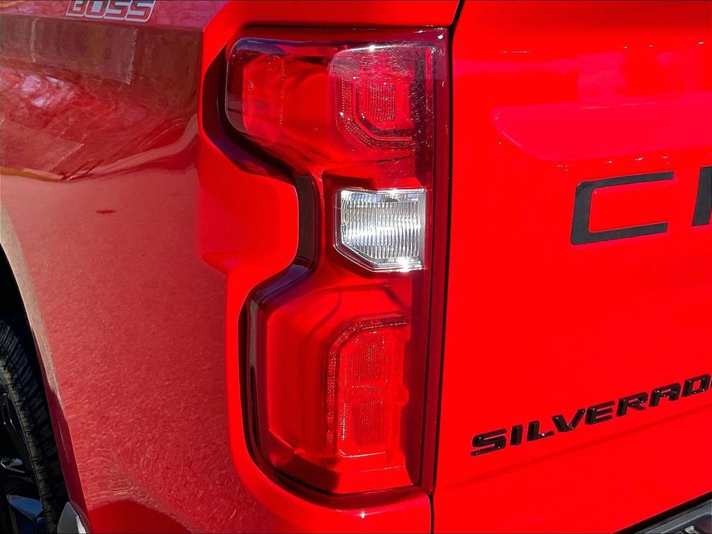 2021 Chevrolet Silverado 1500 — photo 33