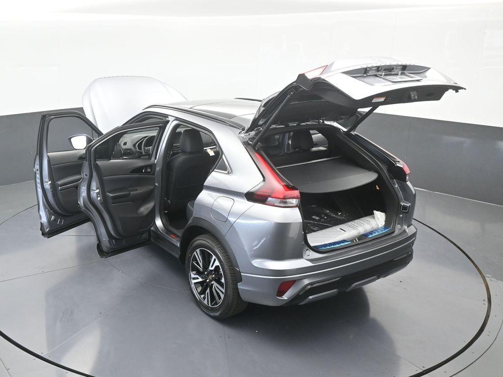 New 2026 Gray Mitsubishi SEL image 71