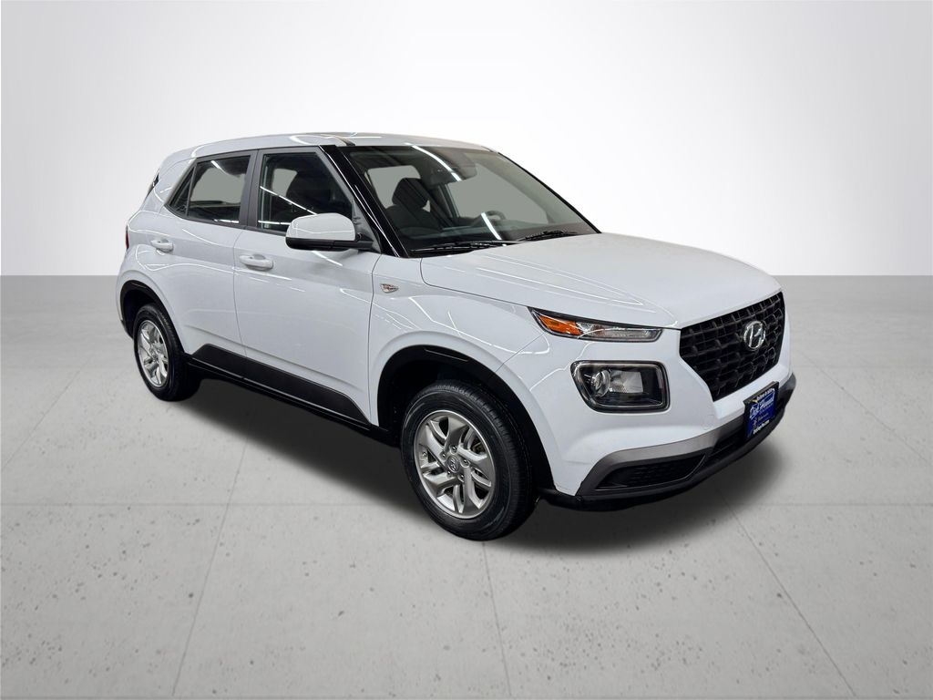 2022 Hyundai Venue SE