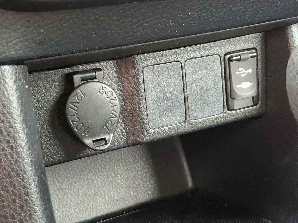 Thumbnail: 2016 Toyota Corolla - 25