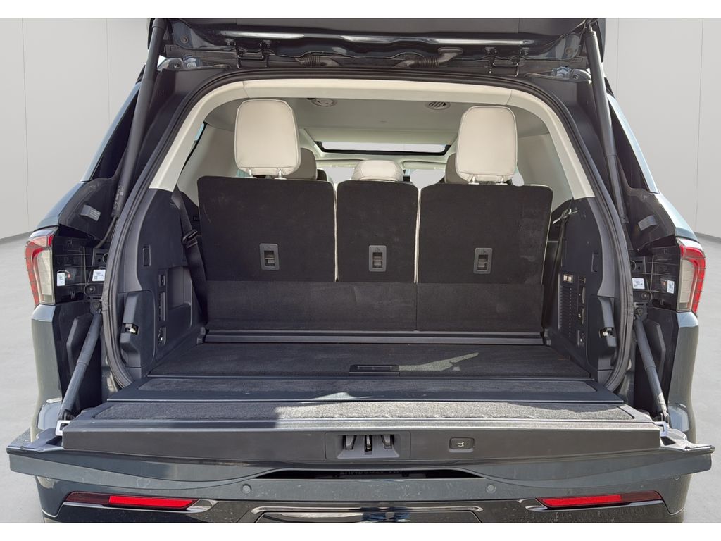 2025 Lincoln Navigator