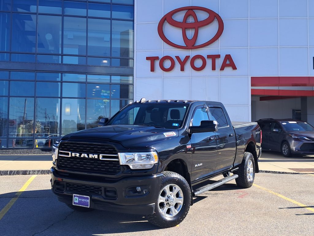 2022 RAM 2500 Big Horn Crew Cab 4WD