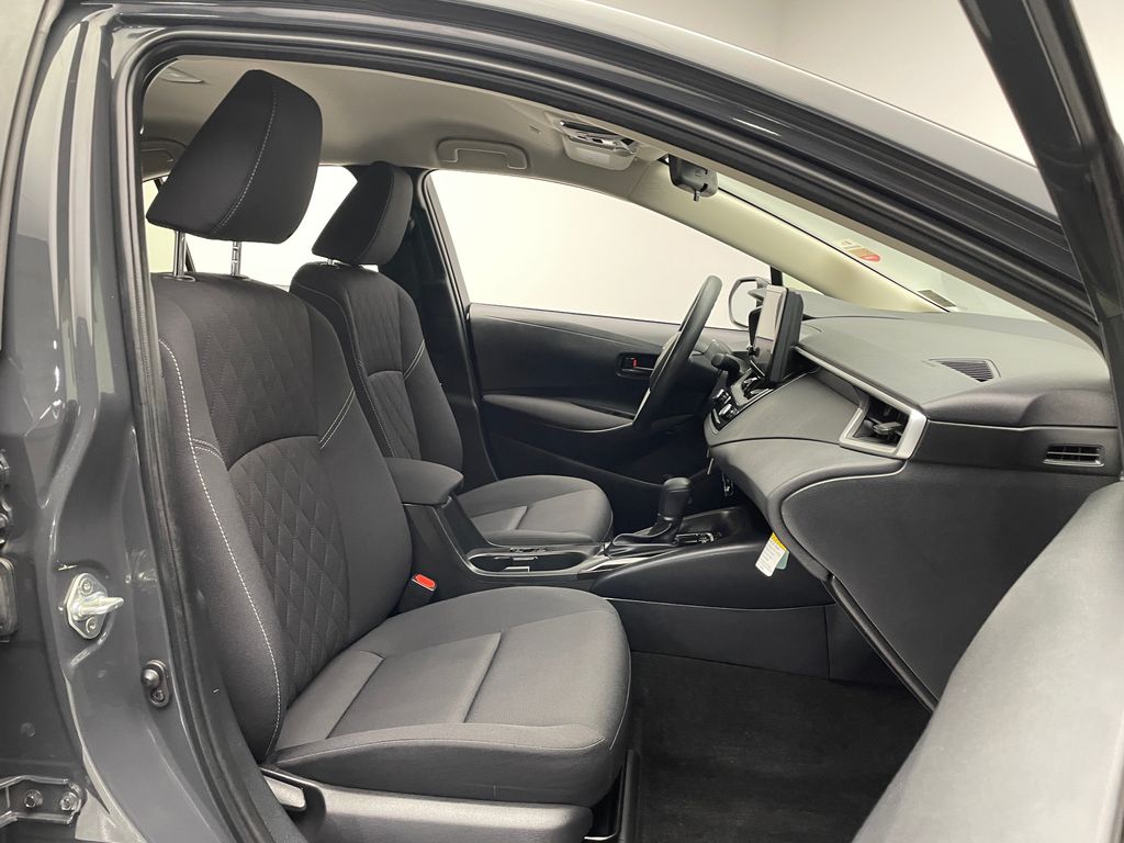 2023 Toyota Corolla LE 17