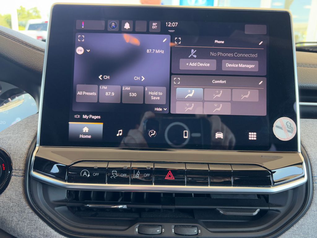 Thumbnail: 2024 Jeep Compass - 15