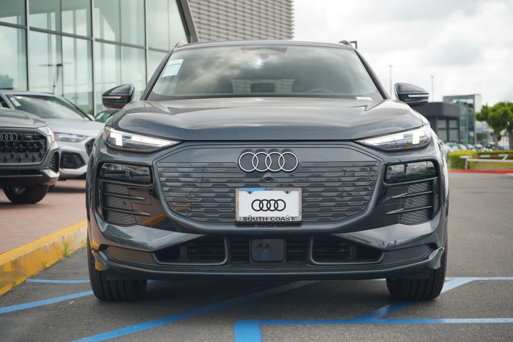 2025 Audi Q6 e-tron Premium 5