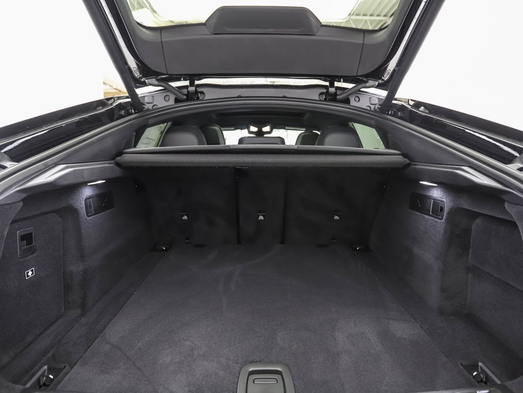 Thumbnail: 2026 BMW X6 - 25