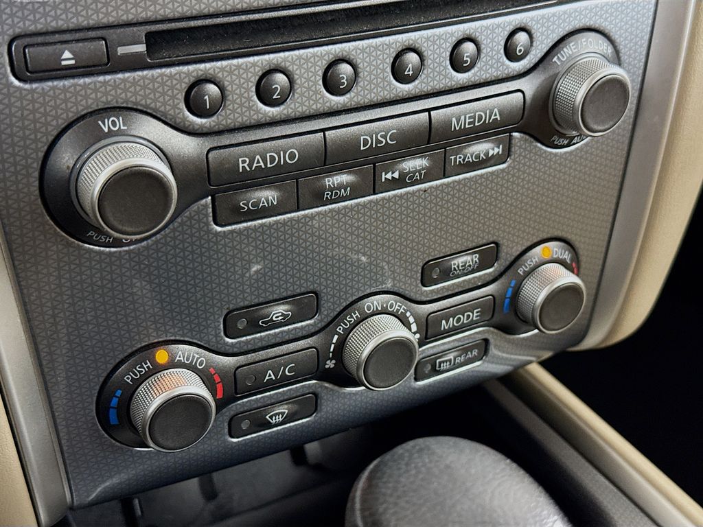 Thumbnail: 2017 Nissan Pathfinder - 15