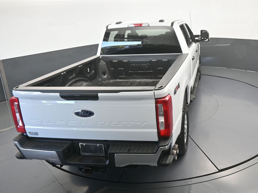 Used 2025 Oxford White Ford XLT image 54