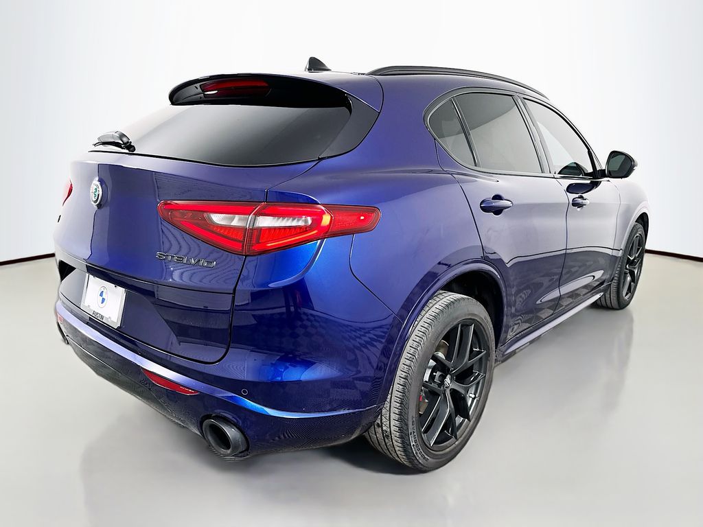 Thumbnail: 2020 Alfa Romeo Stelvio - 5