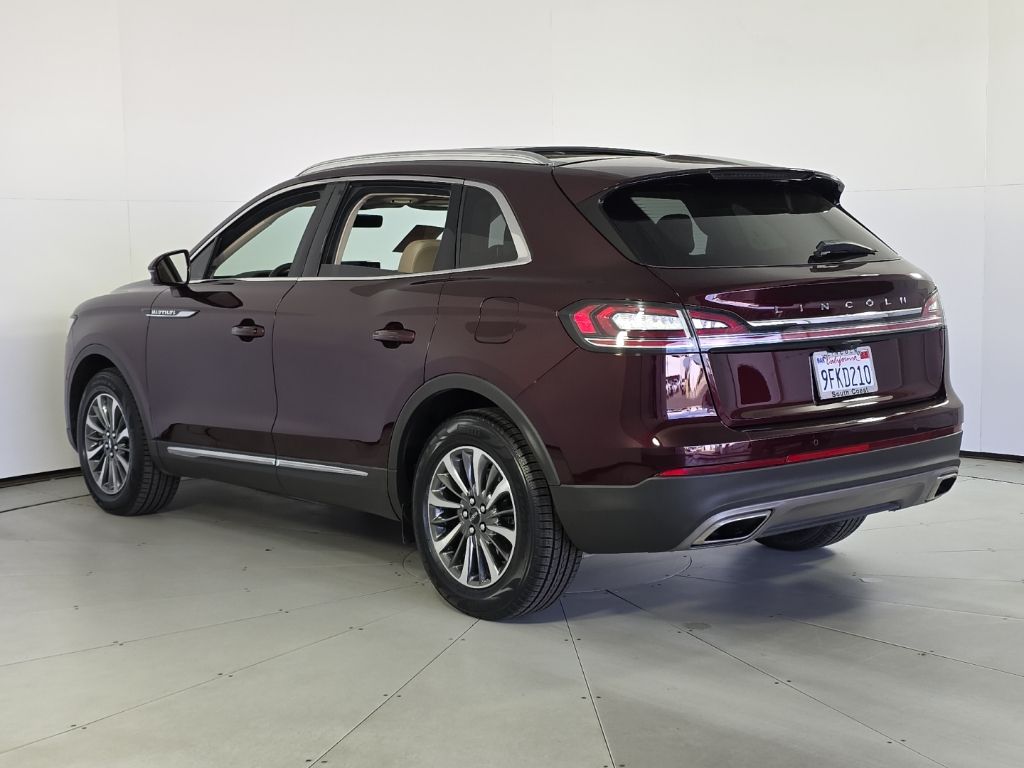 Thumbnail: 2022 Lincoln Nautilus - 9