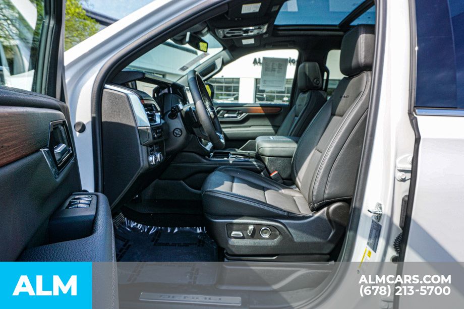 2025 Gmc Yukon Denali photo 18