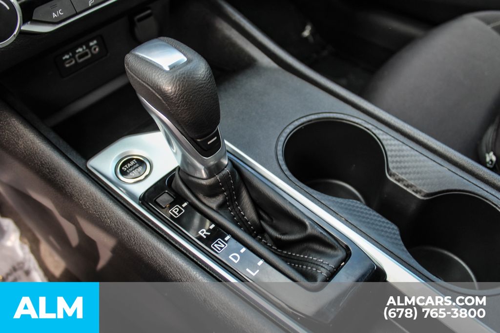 Used 2025 Black Nissan 2.5 SV image 37