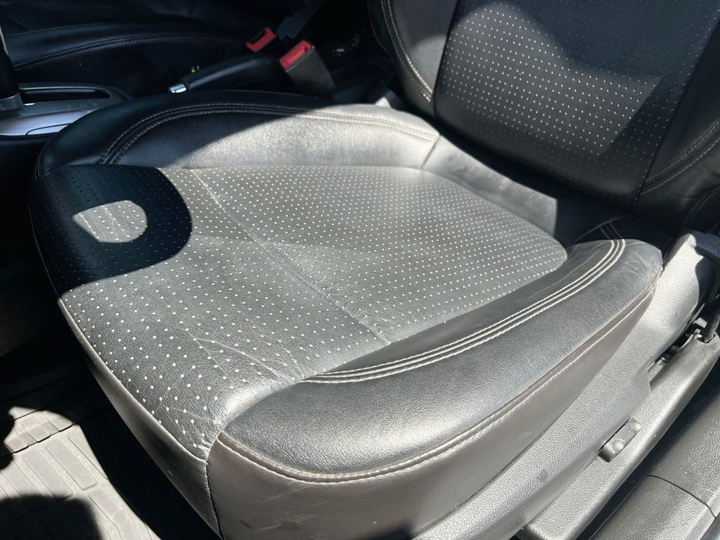 Used 2020 Gray Chevrolet Premier image 18
