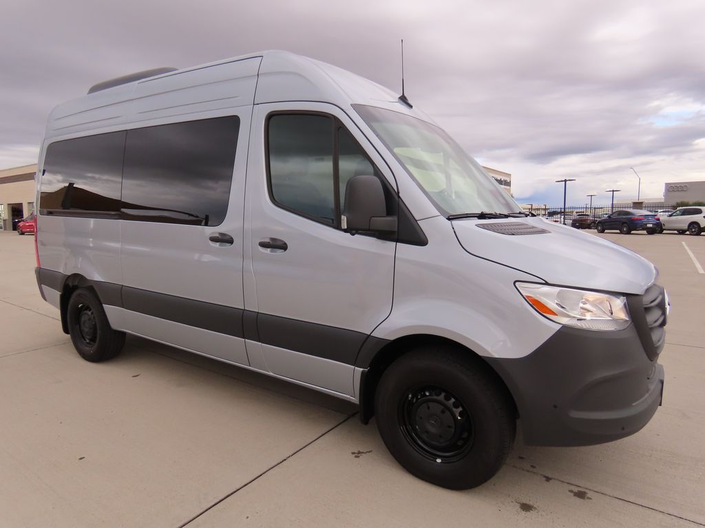 Thumbnail: 2025 Mercedes-Benz Sprinter - 3