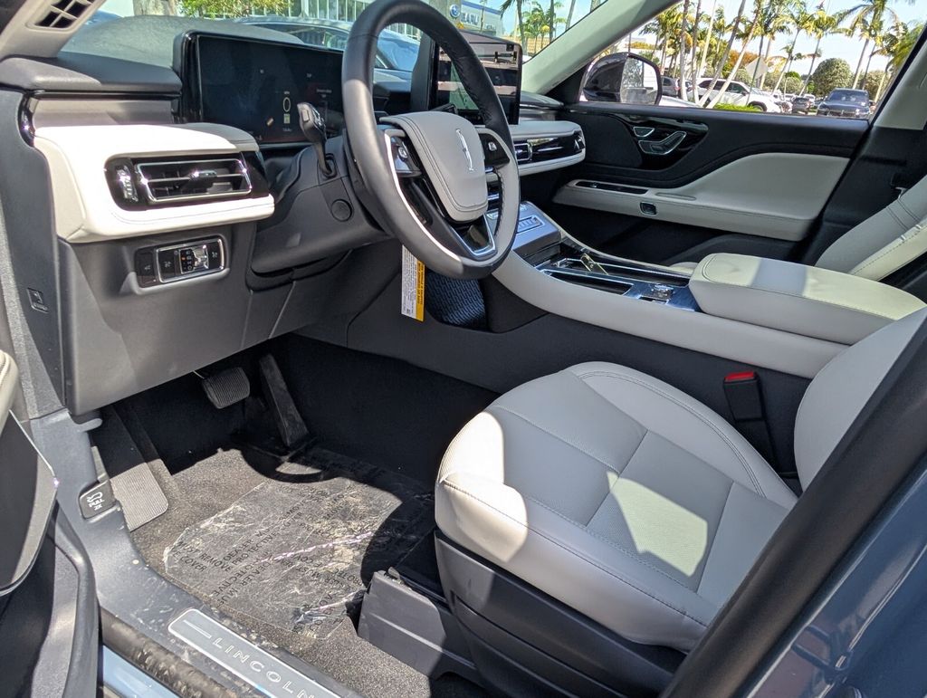 new 2026 Lincoln Aviator car, priced at $62,135