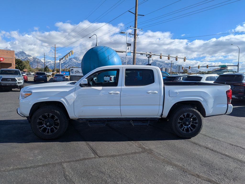 2020 Toyota Tacoma SR5 9