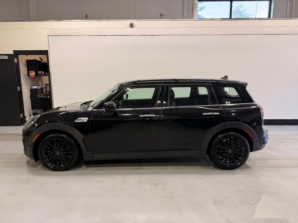 Thumbnail: 2022 MINI Cooper Clubman - 2