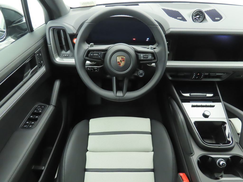 Thumbnail: 2025 Porsche Cayenne - 13