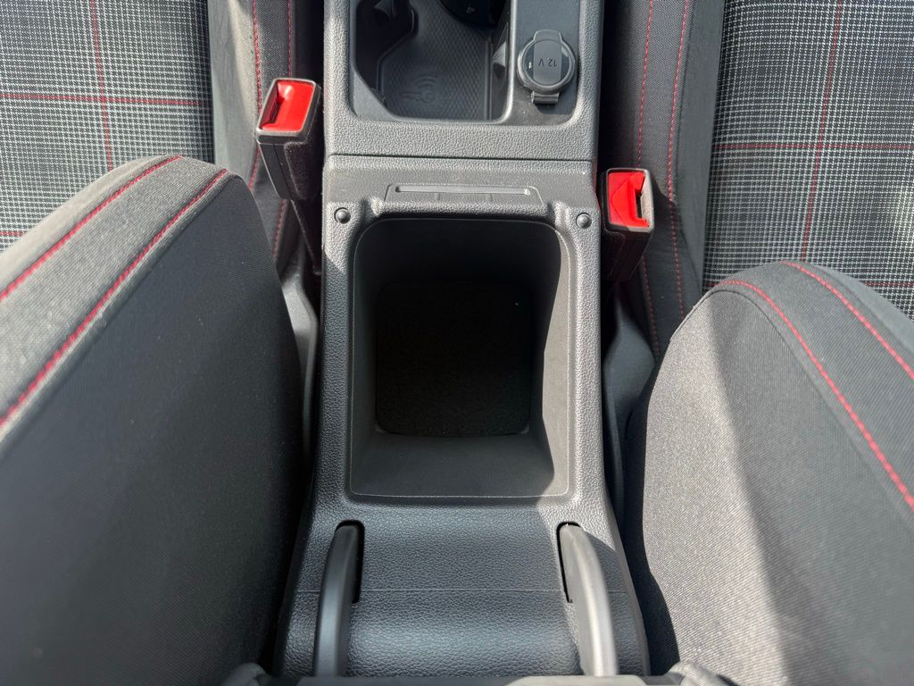 2022 Volkswagen Golf GTI 2.0T SE