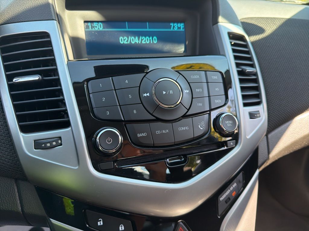 Thumbnail: 2014 Chevrolet Cruze - 29