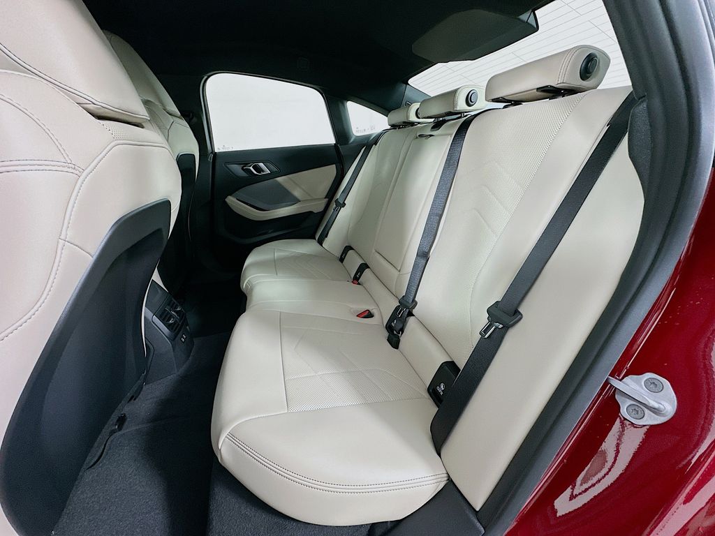 Thumbnail: 2026 BMW 2 Series - 17