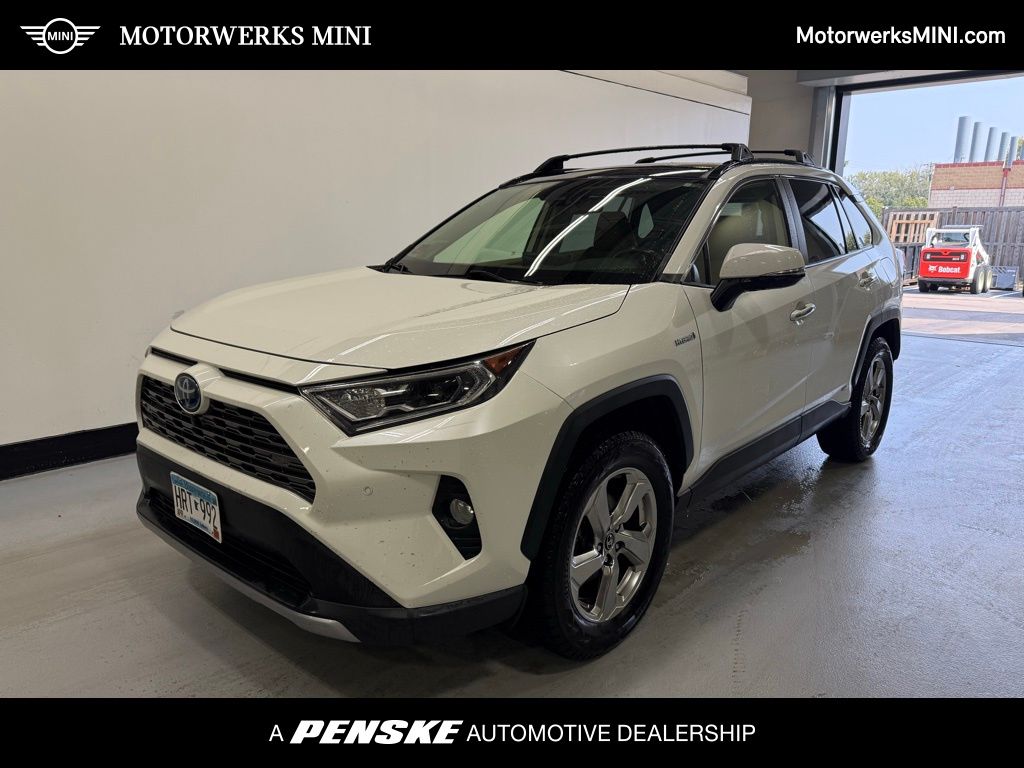 Thumbnail: 2019 Toyota RAV4 - 1