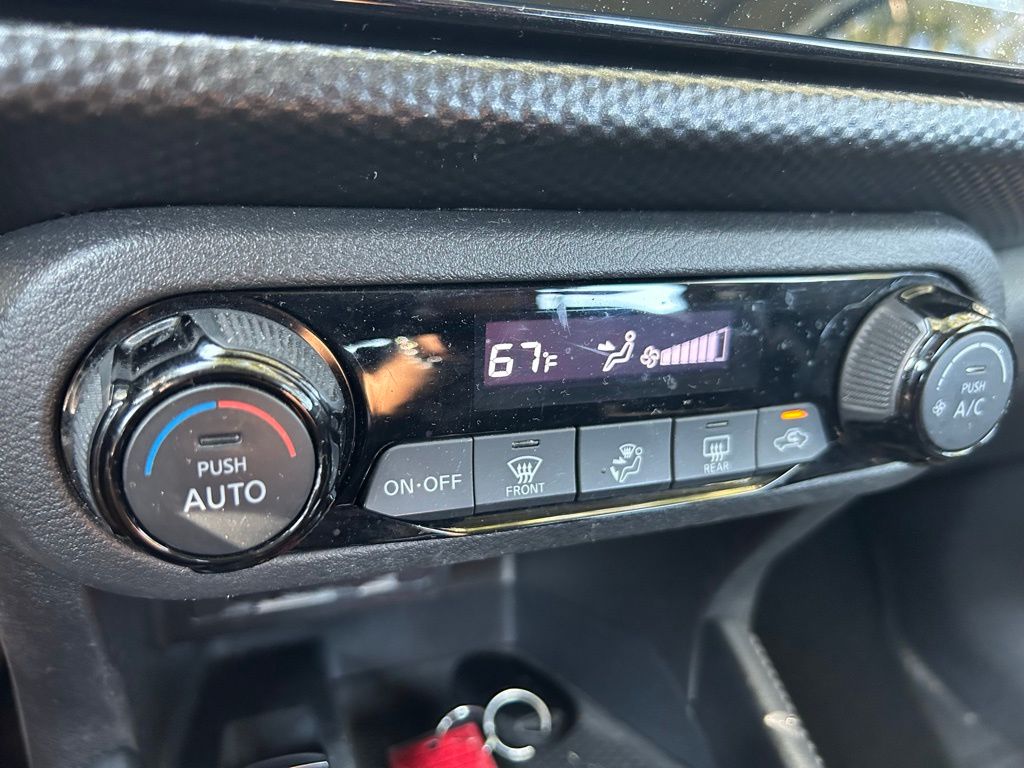 Thumbnail: 2021 Nissan Kicks - 19