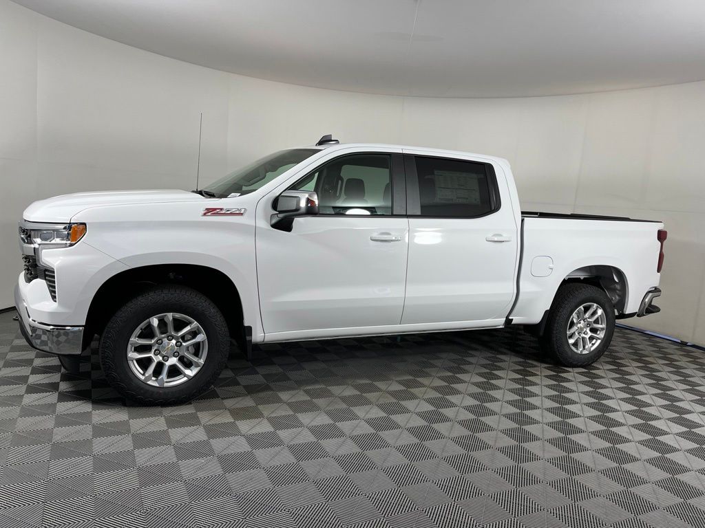 Thumbnail: 2026 Chevrolet Silverado 1500 - 2