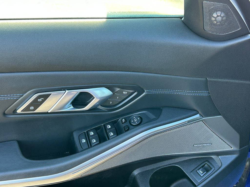 Thumbnail: 2021 BMW 3 Series - 12