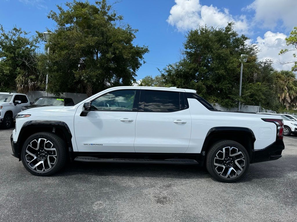 2024 Chevrolet Silverado EV RST 5