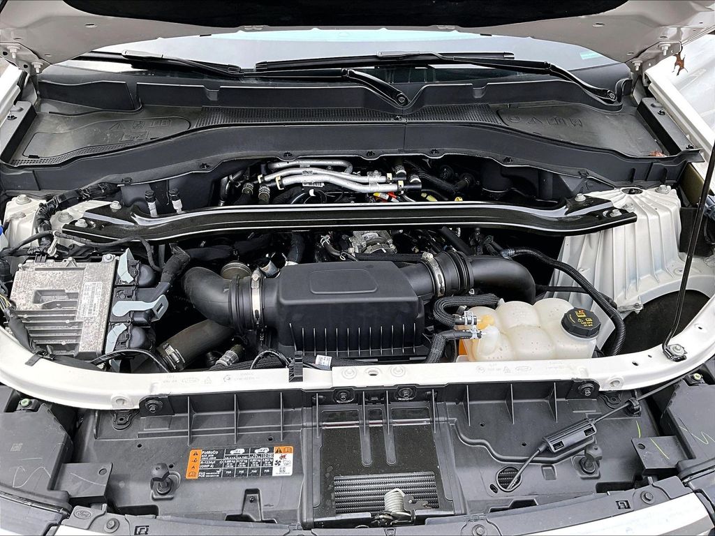 2022 Ford Explorer — photo 31