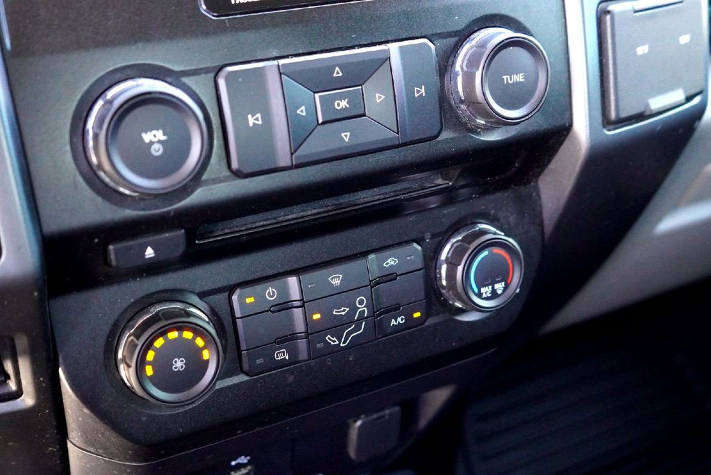 Used Car 2017 Ford F-250sd  Xlt For Sale Under $35,000 In Taylor, Texas