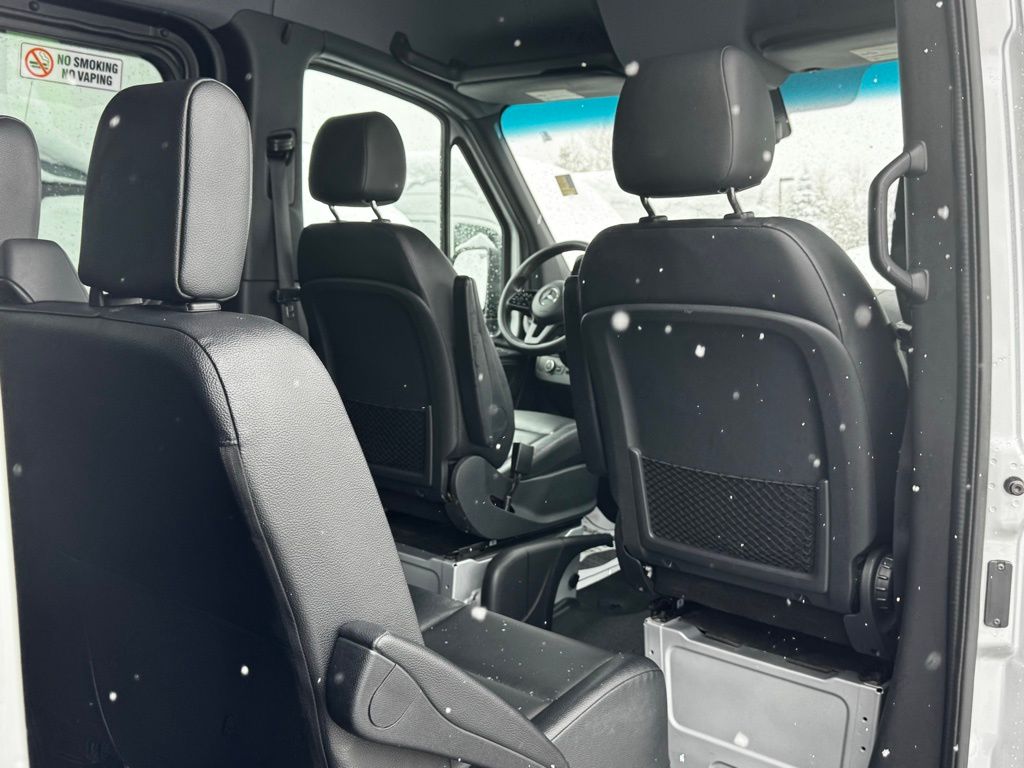 2019 Mercedes-Benz Sprinter 2500 Passenger 170 WB 23