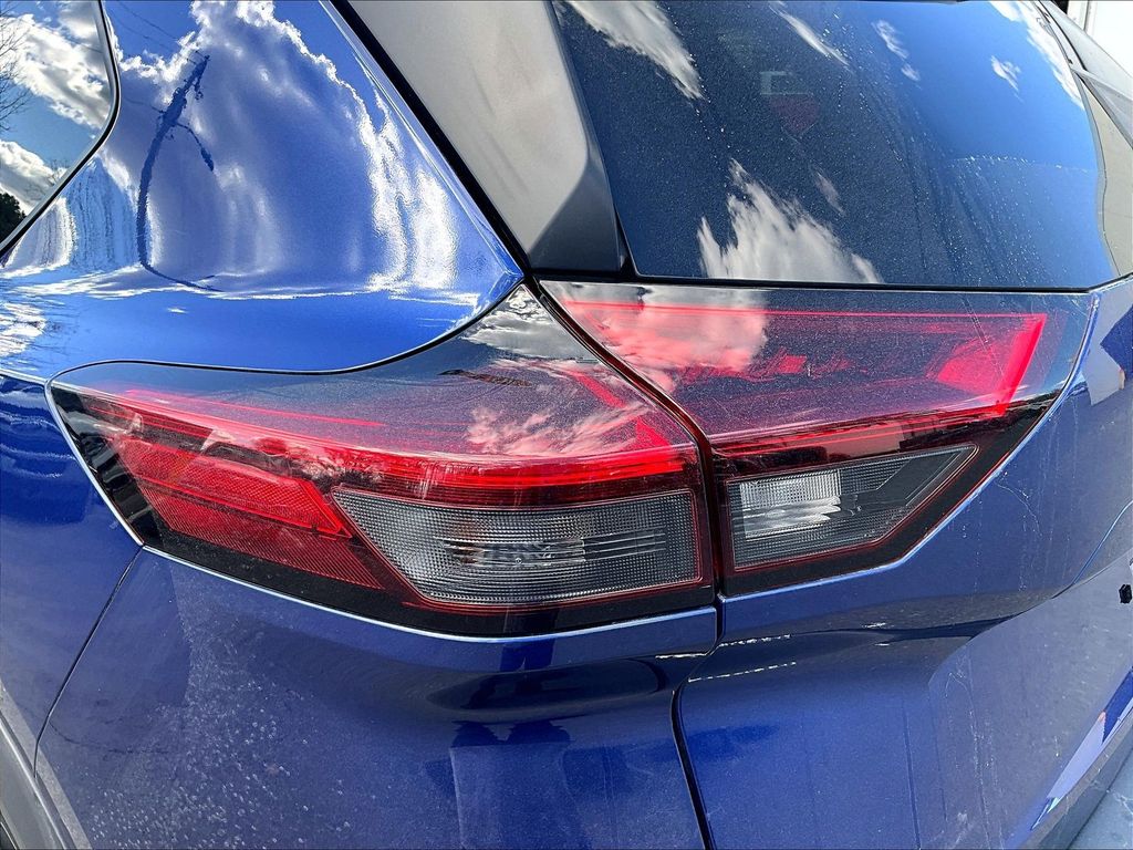 2023 Nissan Rogue — photo 31