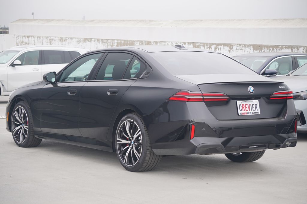 Thumbnail: 2026 BMW 5 Series - 7