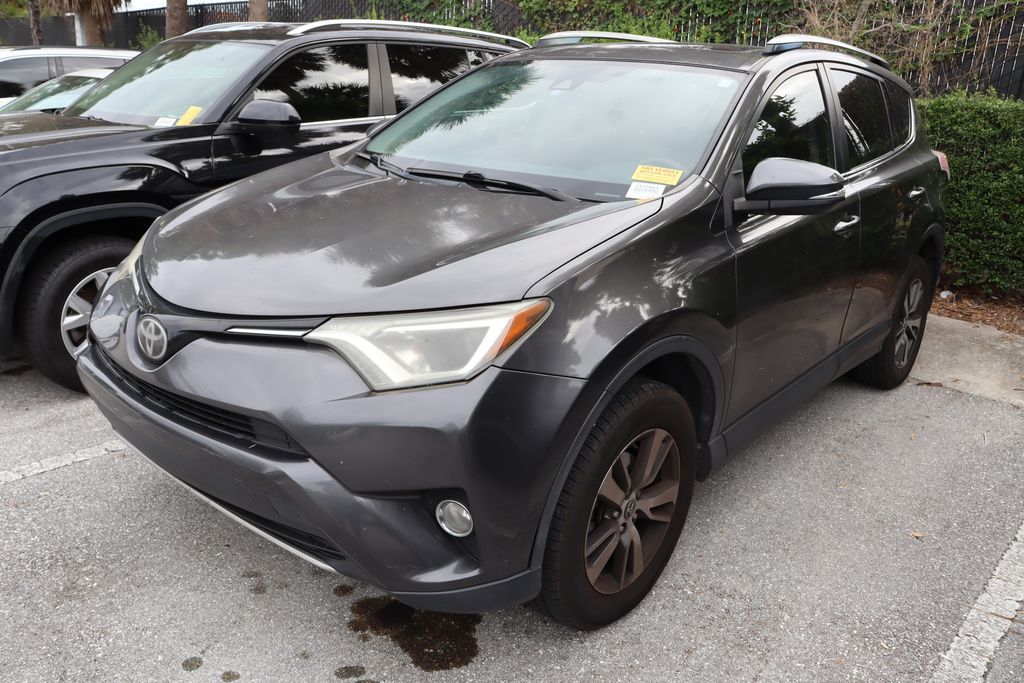 Thumbnail: 2017 Toyota RAV4 - 2