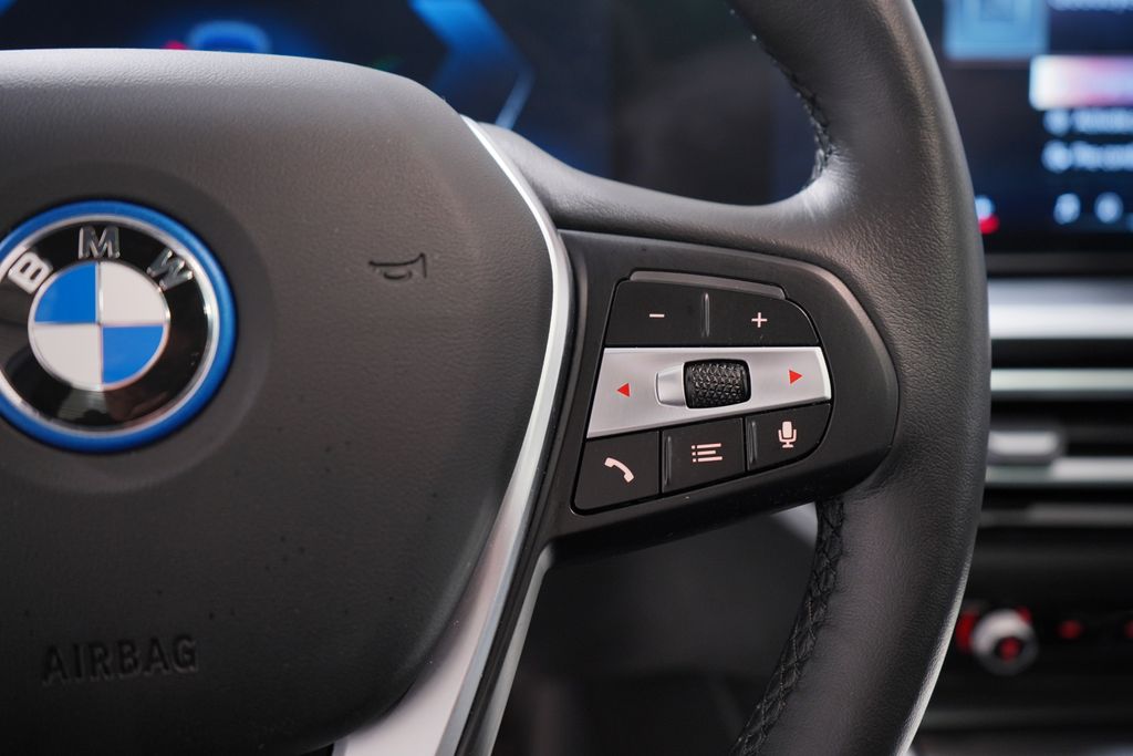 2024 BMW i4 eDrive40 21