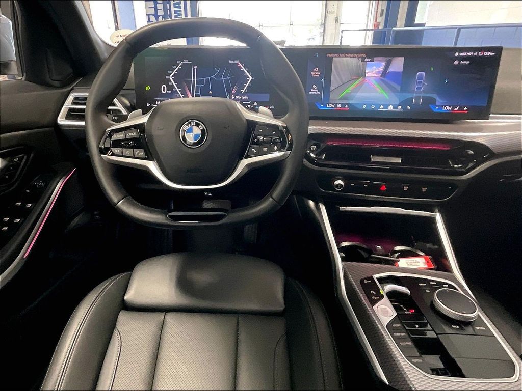 2025 BMW 3 Series — photo 17