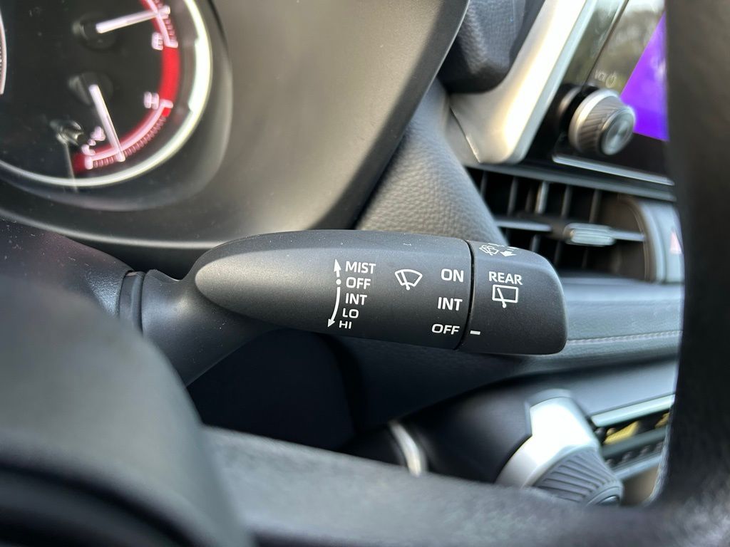 Thumbnail: 2025 Toyota RAV4 - 20