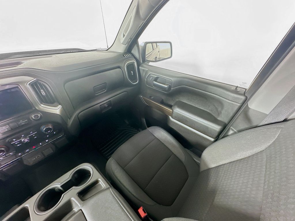 Used 2021 Black Chevrolet LT image 11