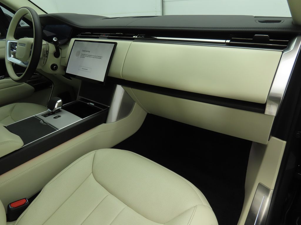 Thumbnail: 2024 Land Rover Range Rover - 17