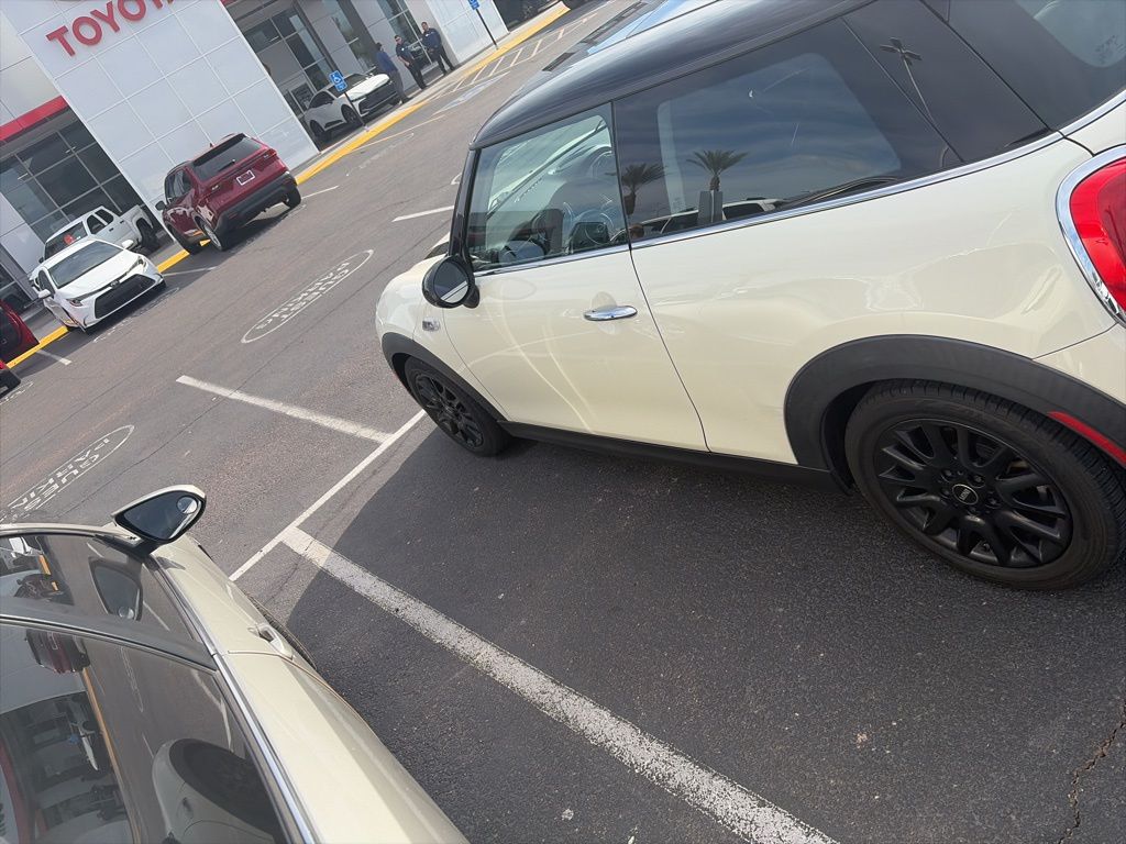 Thumbnail: 2015 MINI Cooper - 7