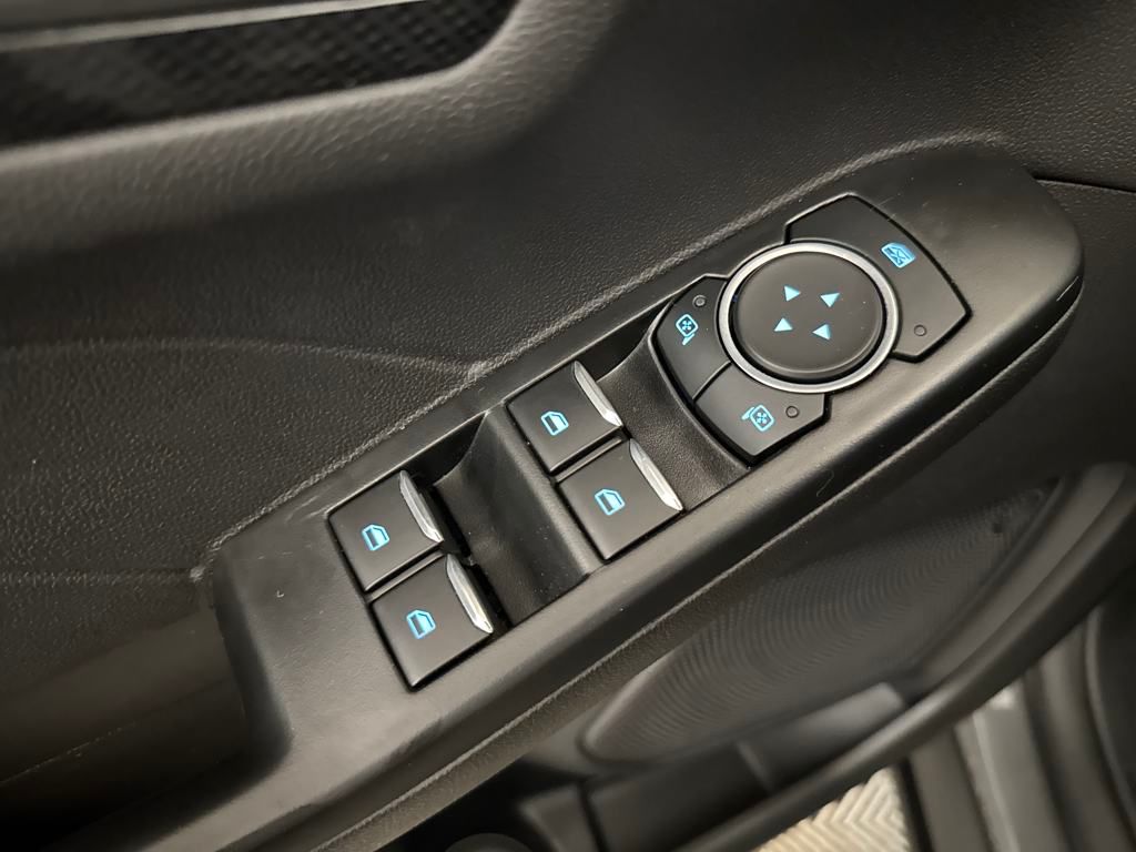 2025 Ford Escape ST-Line photo 21