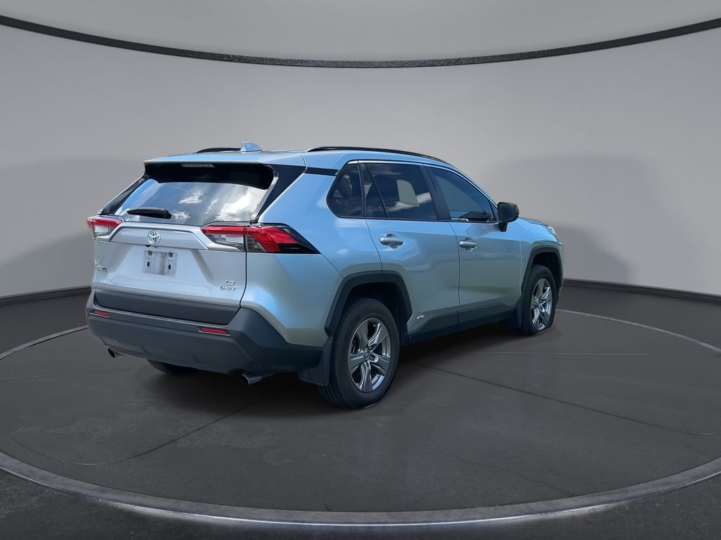 Thumbnail: 2025 Toyota RAV4 - 8