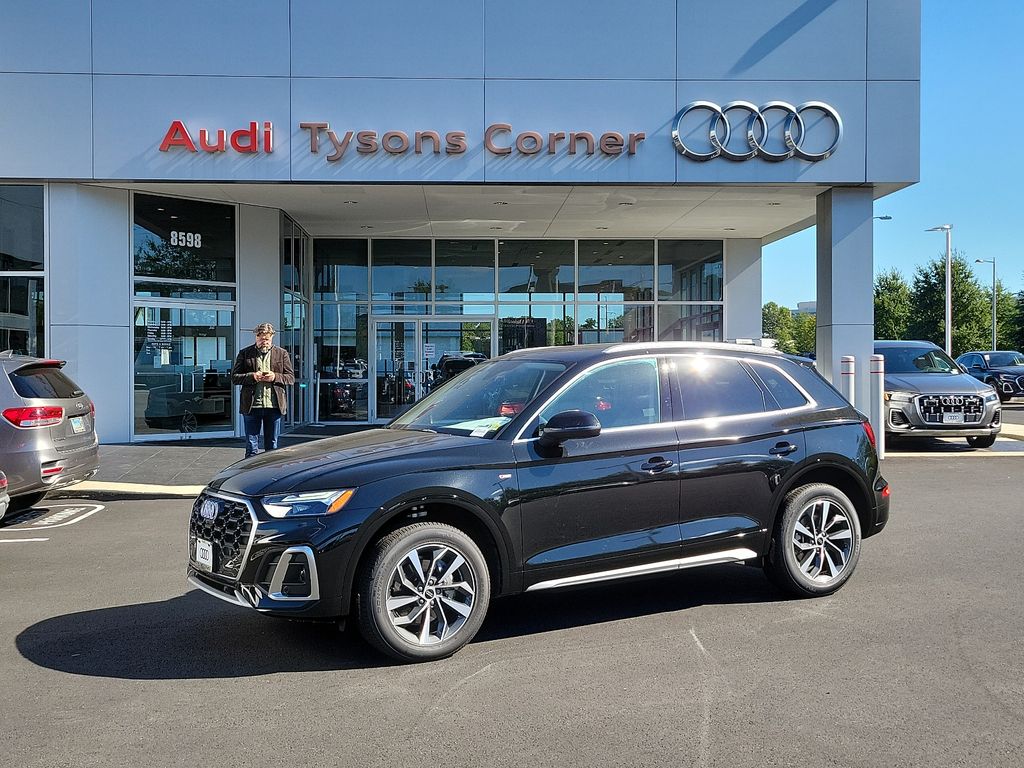 2024 Audi Q5  Hero Image