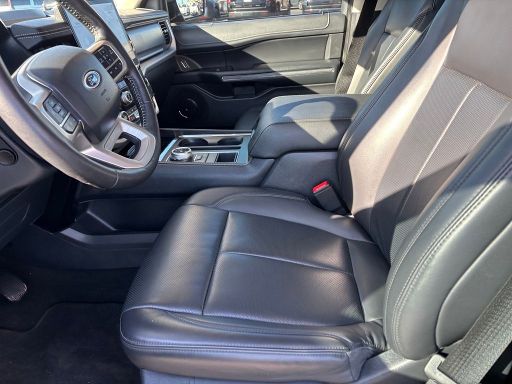 Used Car 2024 Ford Expedition  Xlt For Sale Under $50,000 In Austin, Texas