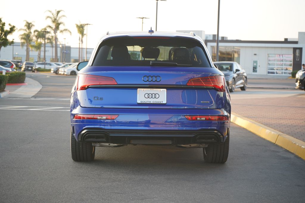 2025 Audi Q5 e  4