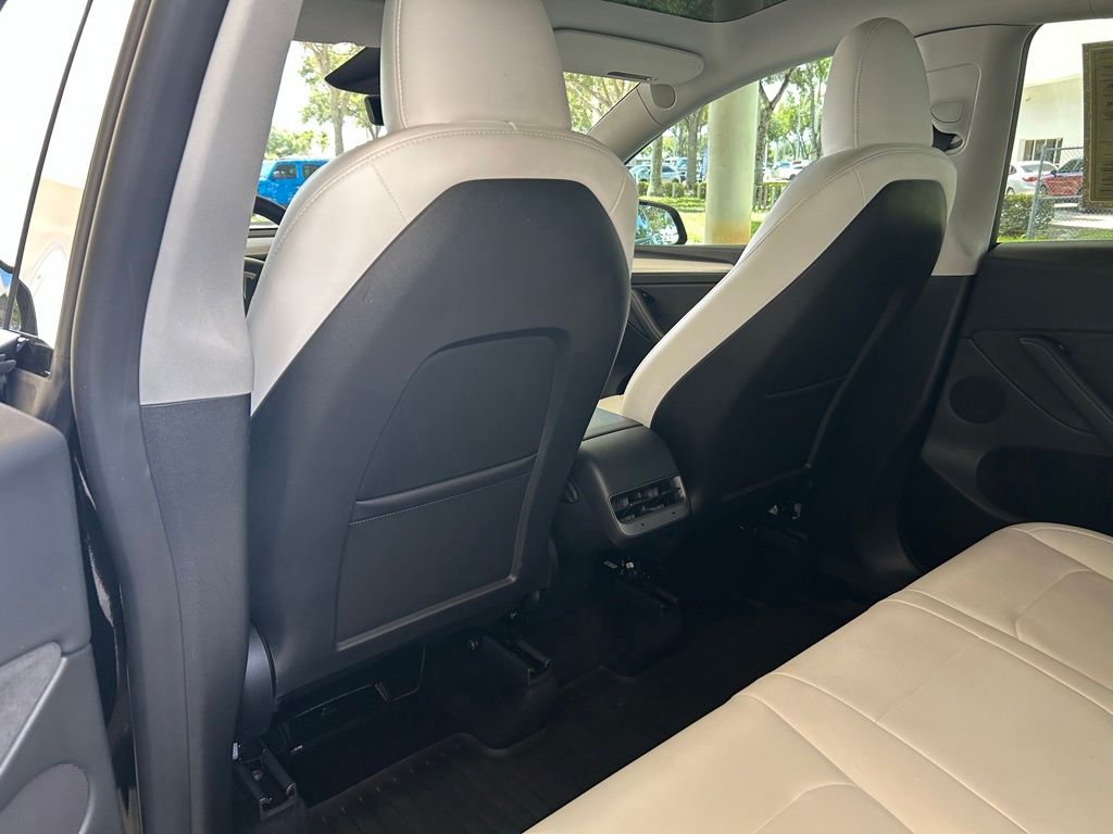 Used 2024 Black Tesla Long Range image 32